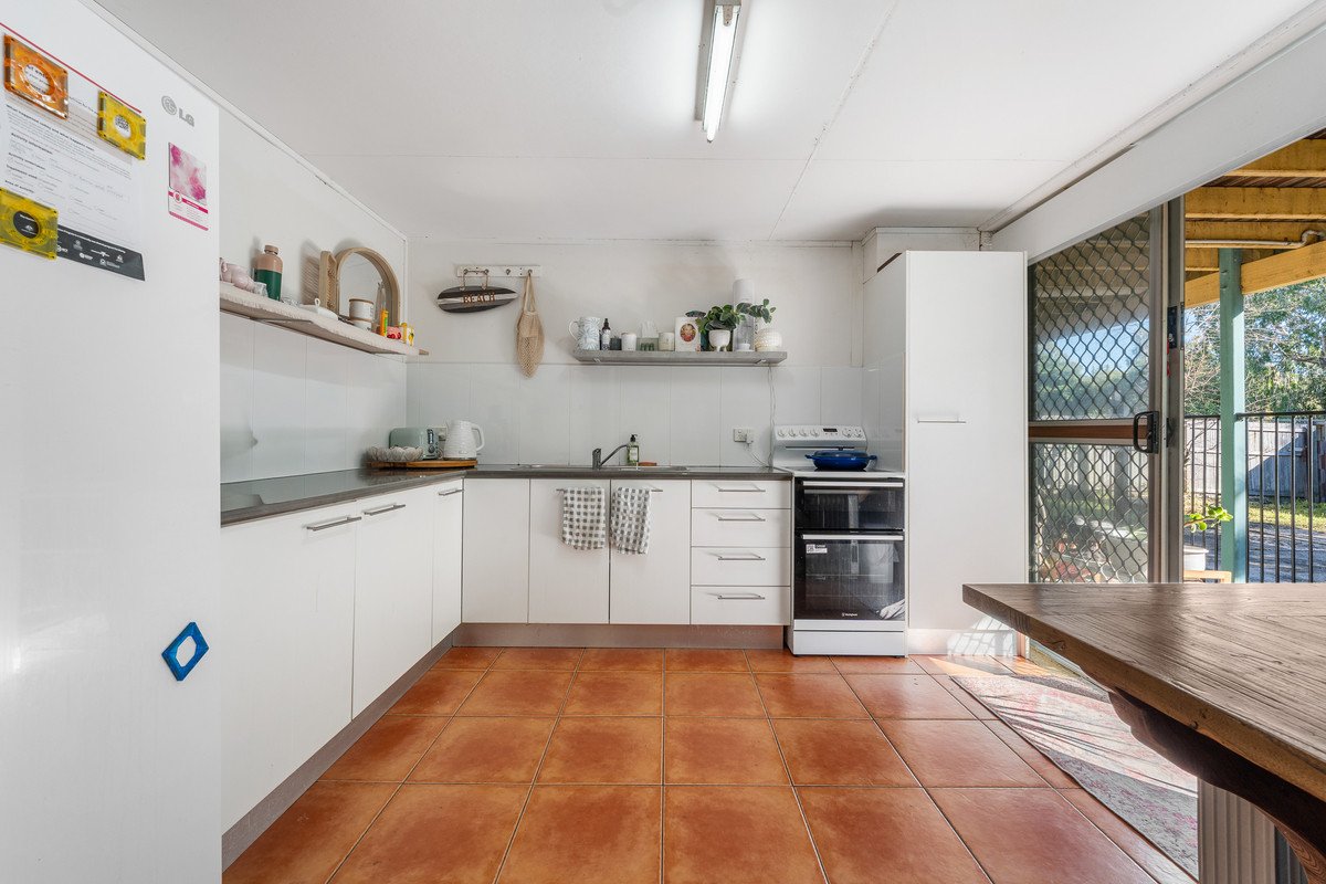 14 Maitland Street BURLEIGH WATERS 15