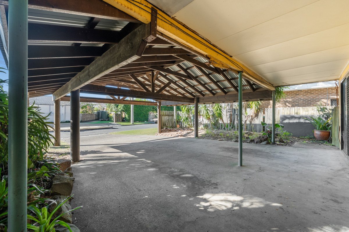 14 Maitland Street BURLEIGH WATERS 21
