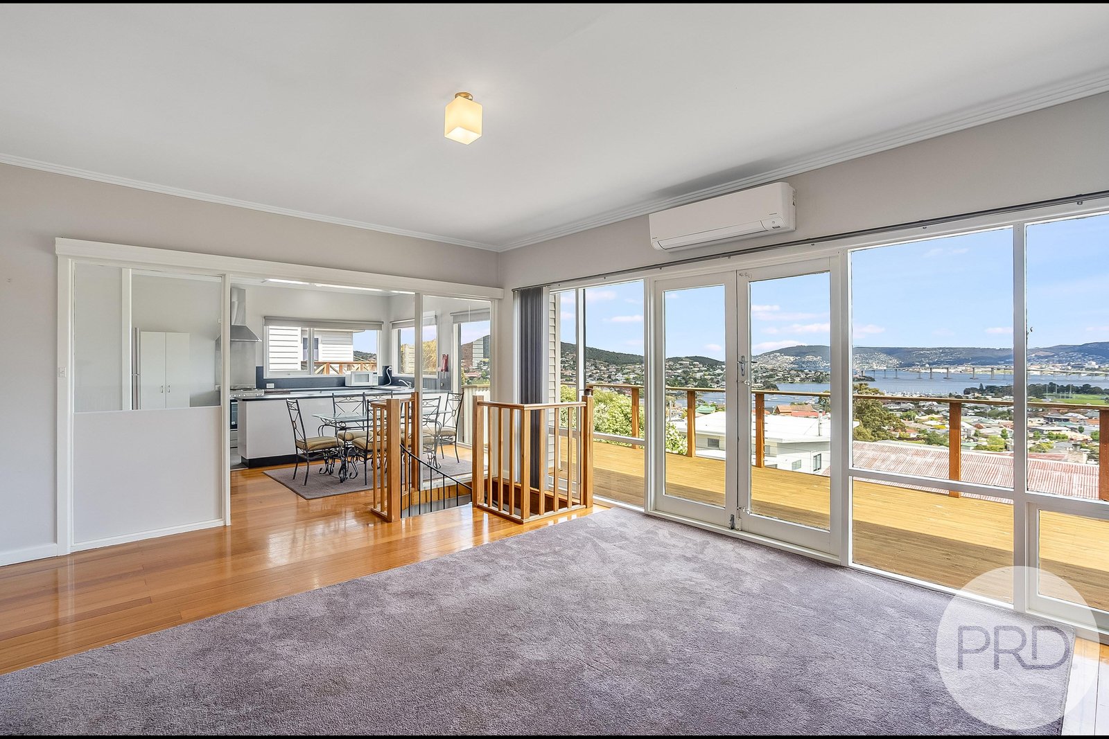 14 Malunna Road LINDISFARNE 2