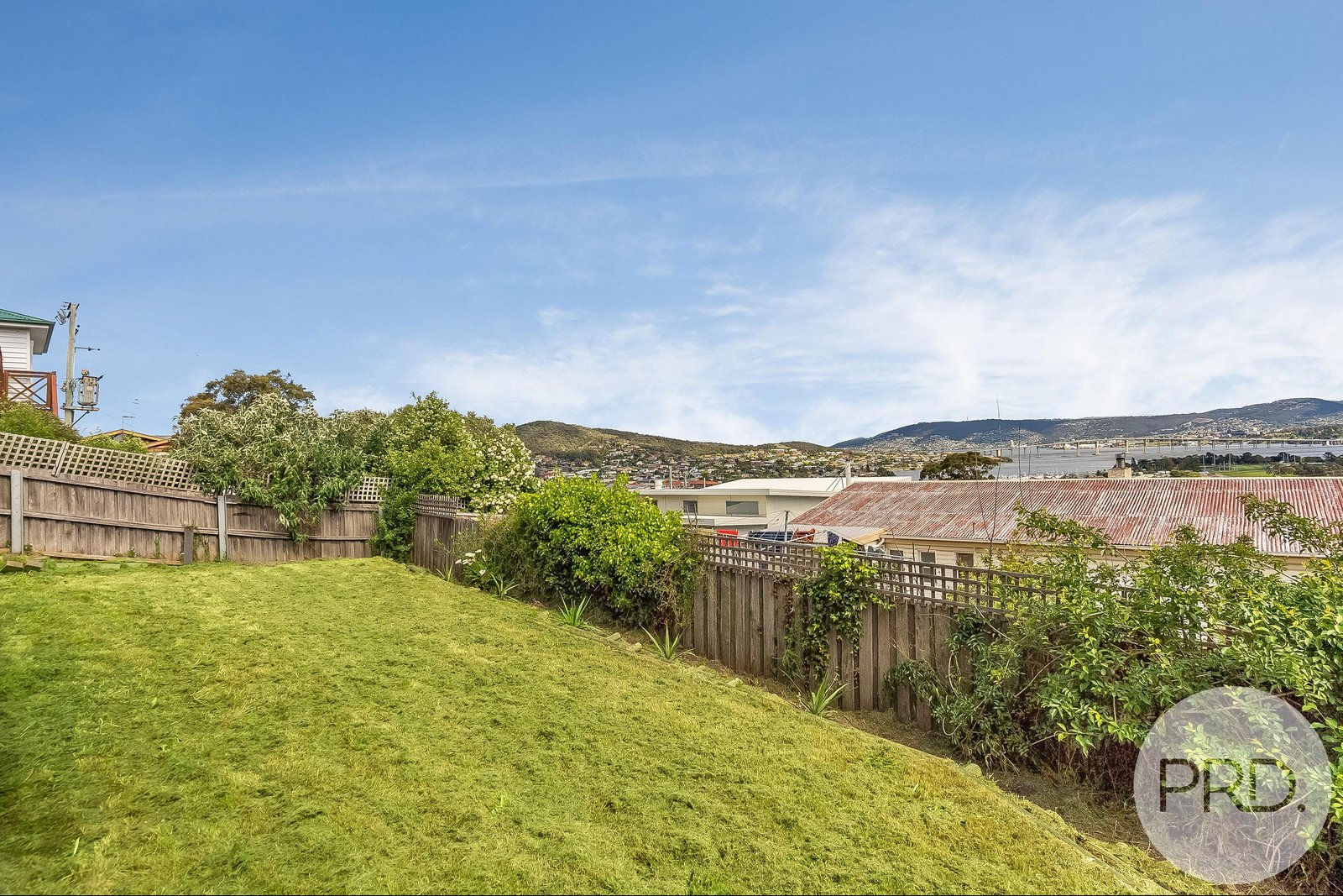 14 Malunna Road LINDISFARNE 10