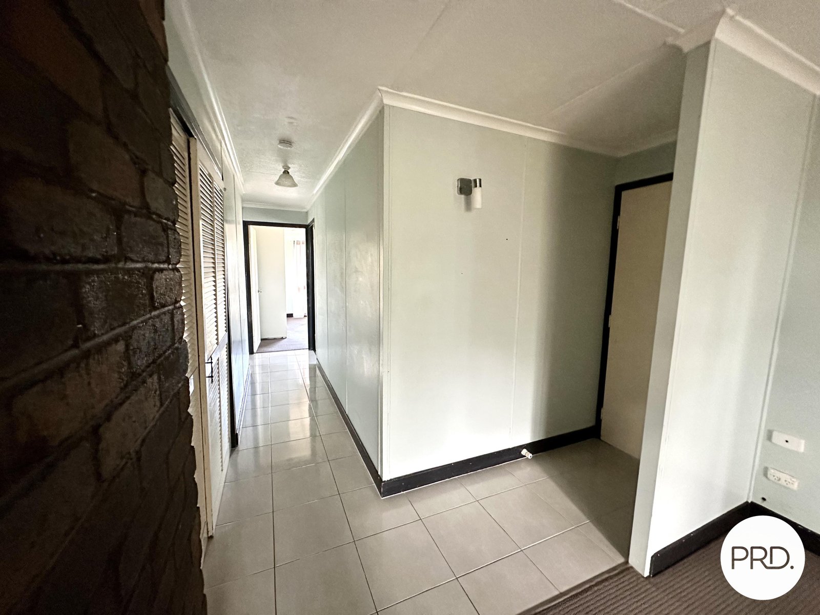 14 Marina Avenue BOYNE ISLAND 9