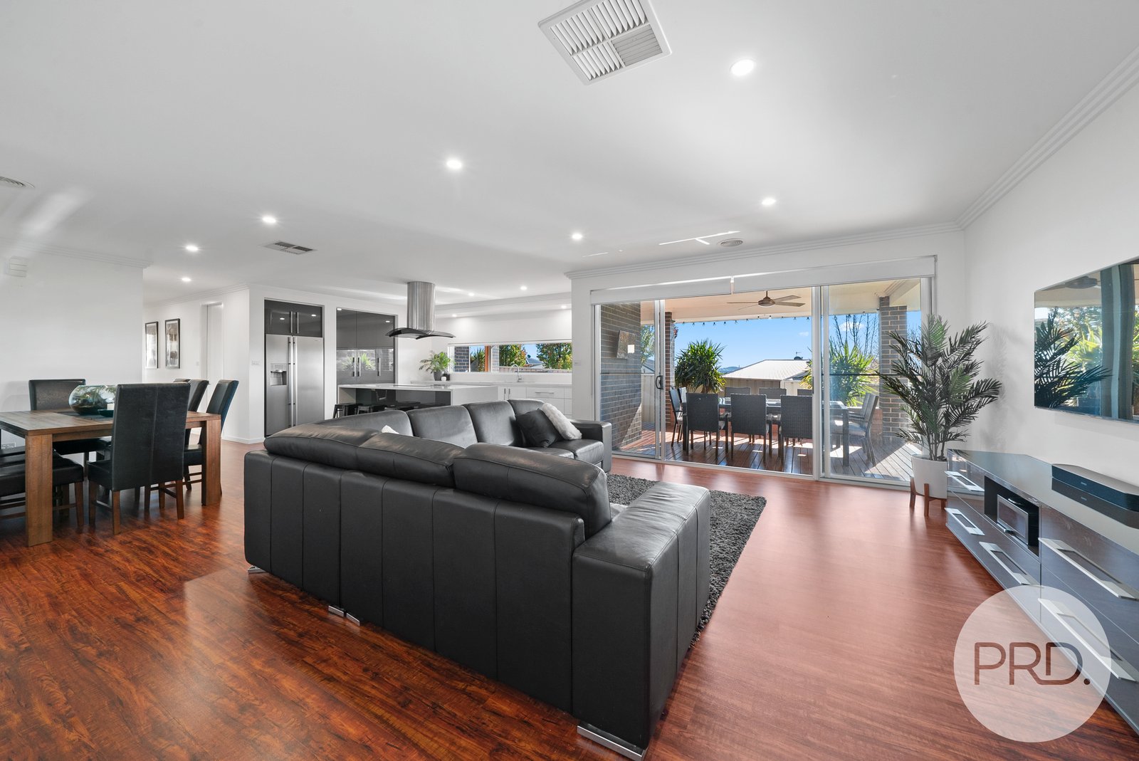 14 Marylands Way BOURKELANDS 7