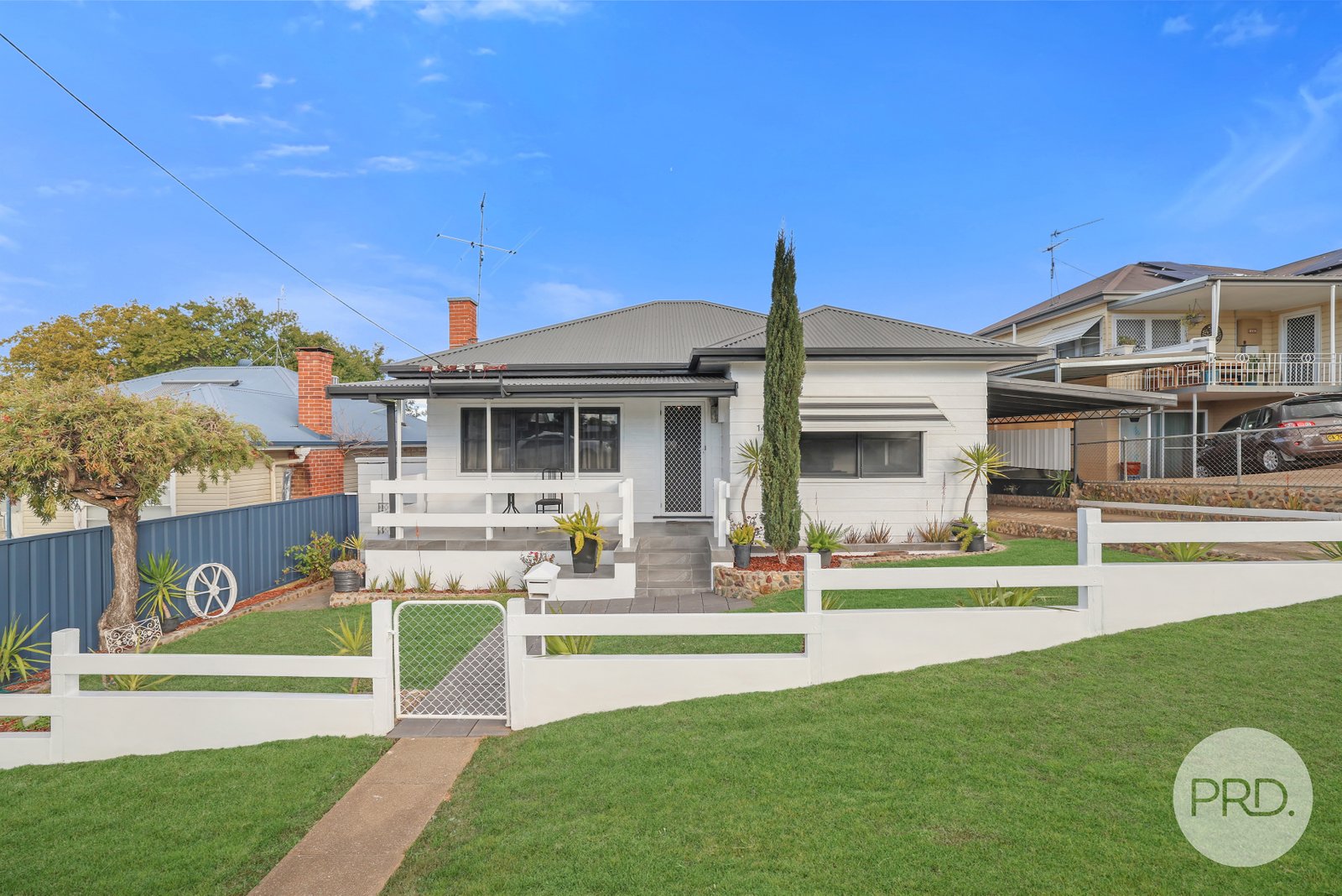 14 Mathews Street TAMWORTH 1