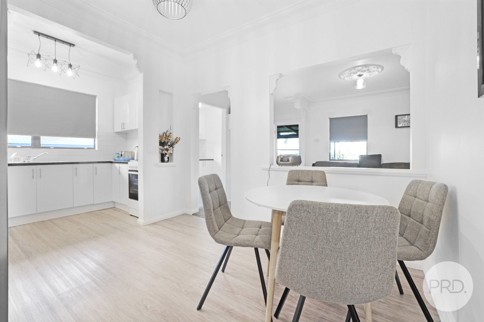 14 Mathews Street TAMWORTH 12