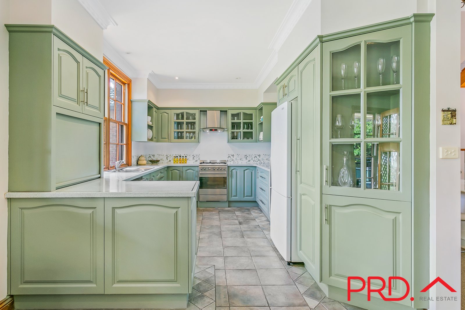 14 Matilda Place TAMWORTH 10