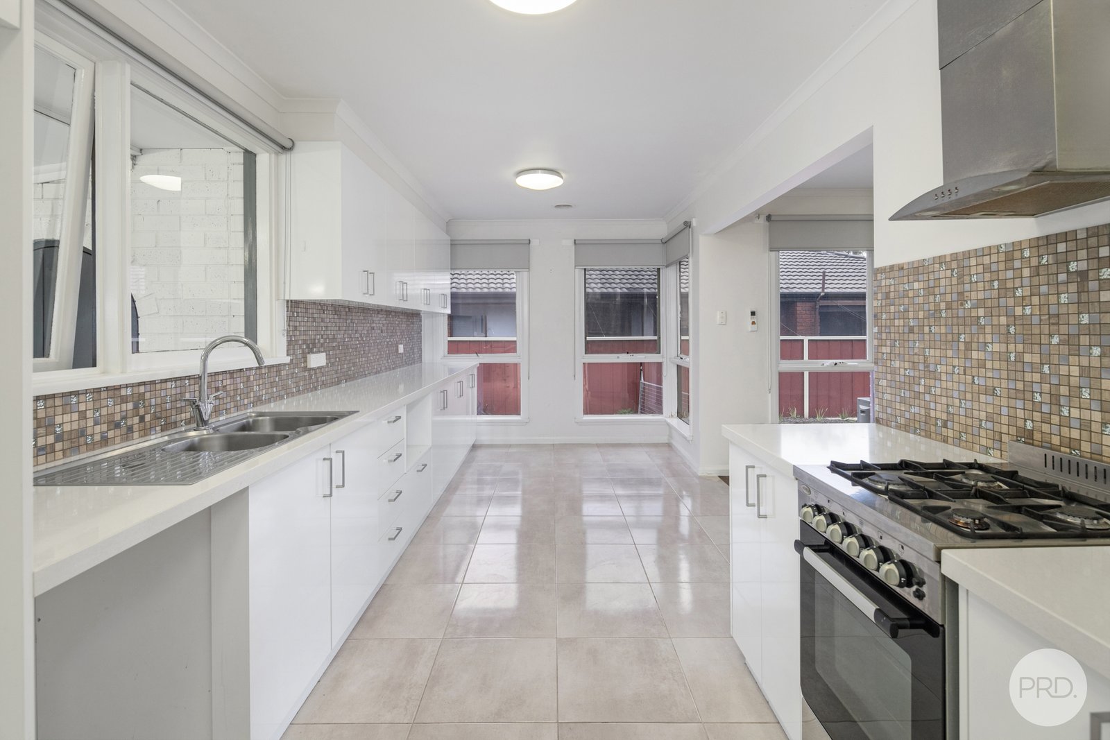 14 Mauger Street WENDOUREE 3