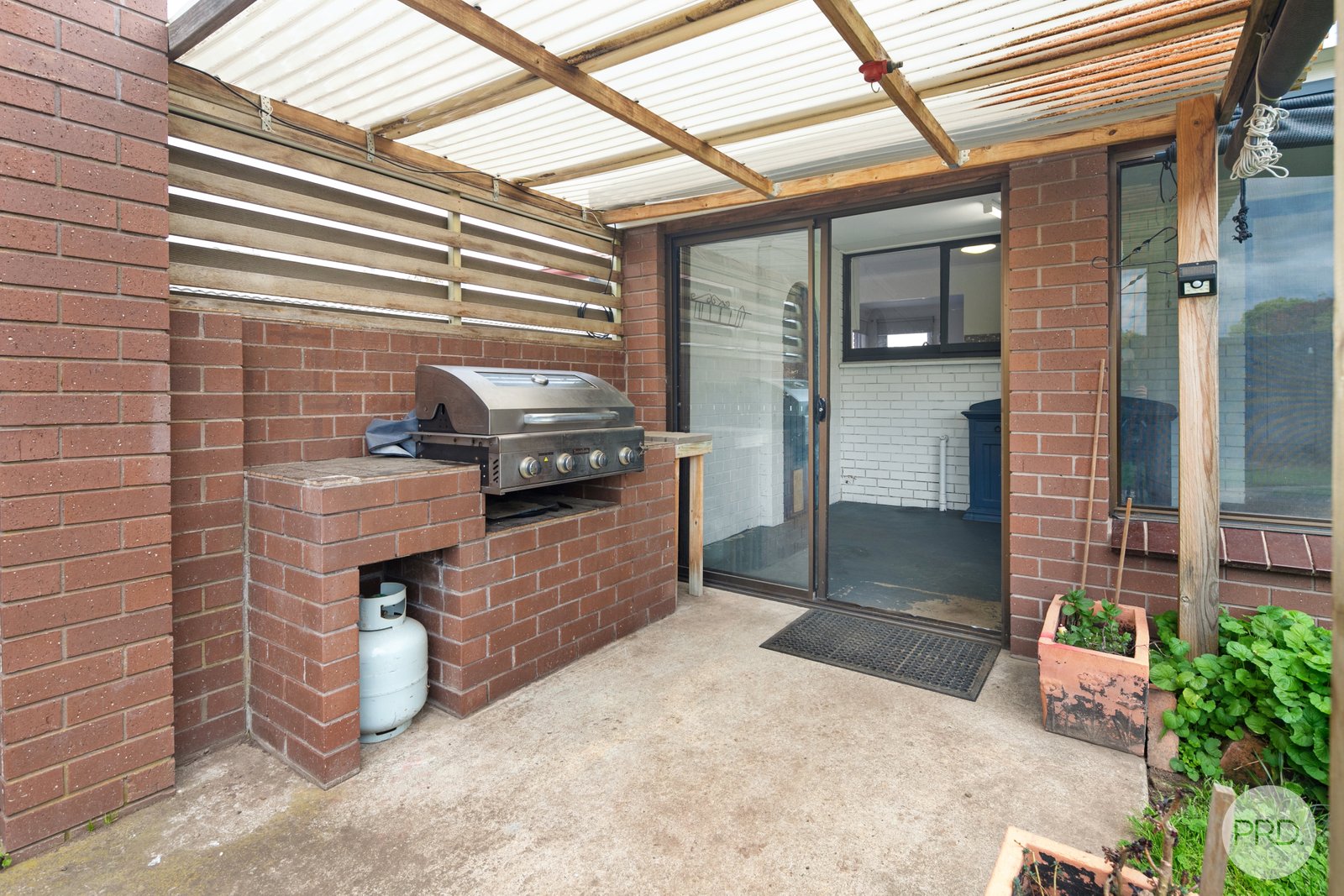 14 Mauger Street WENDOUREE 12