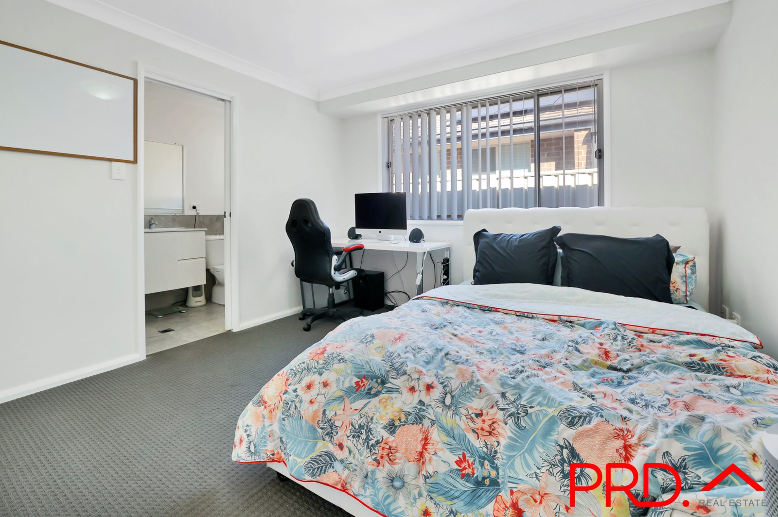 14 Mawson Close TAMWORTH 5