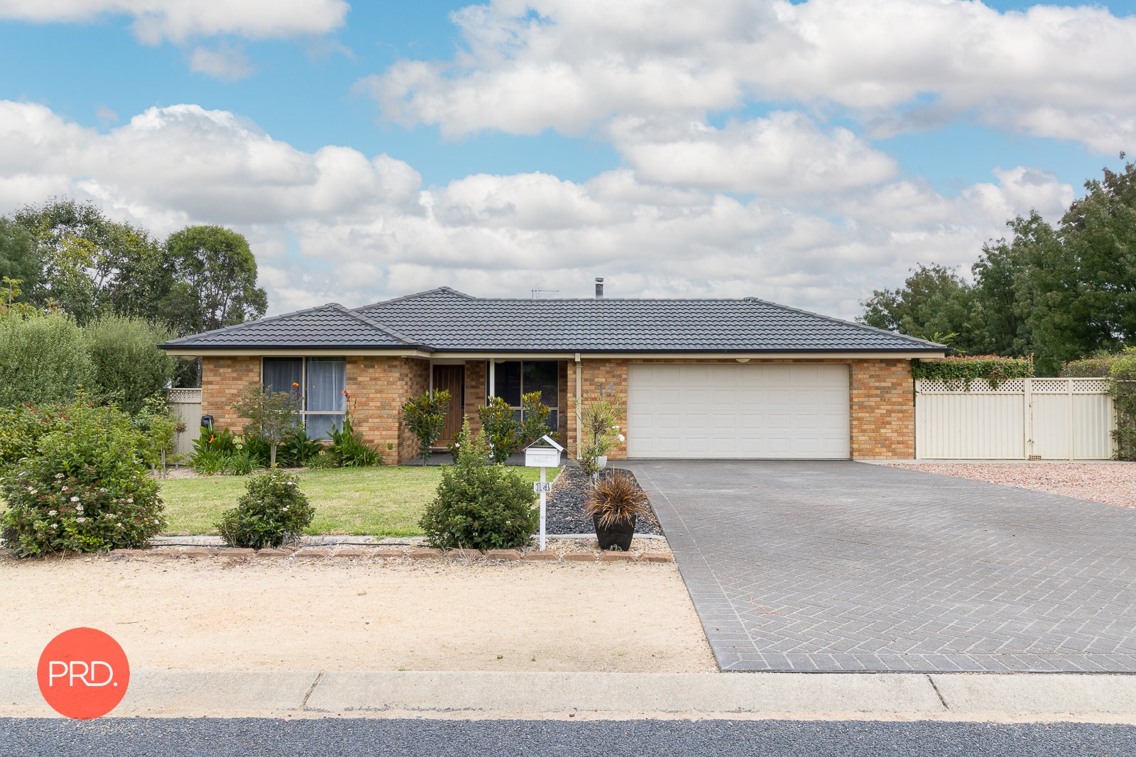 14 McCusker Drive BUNGENDORE 2