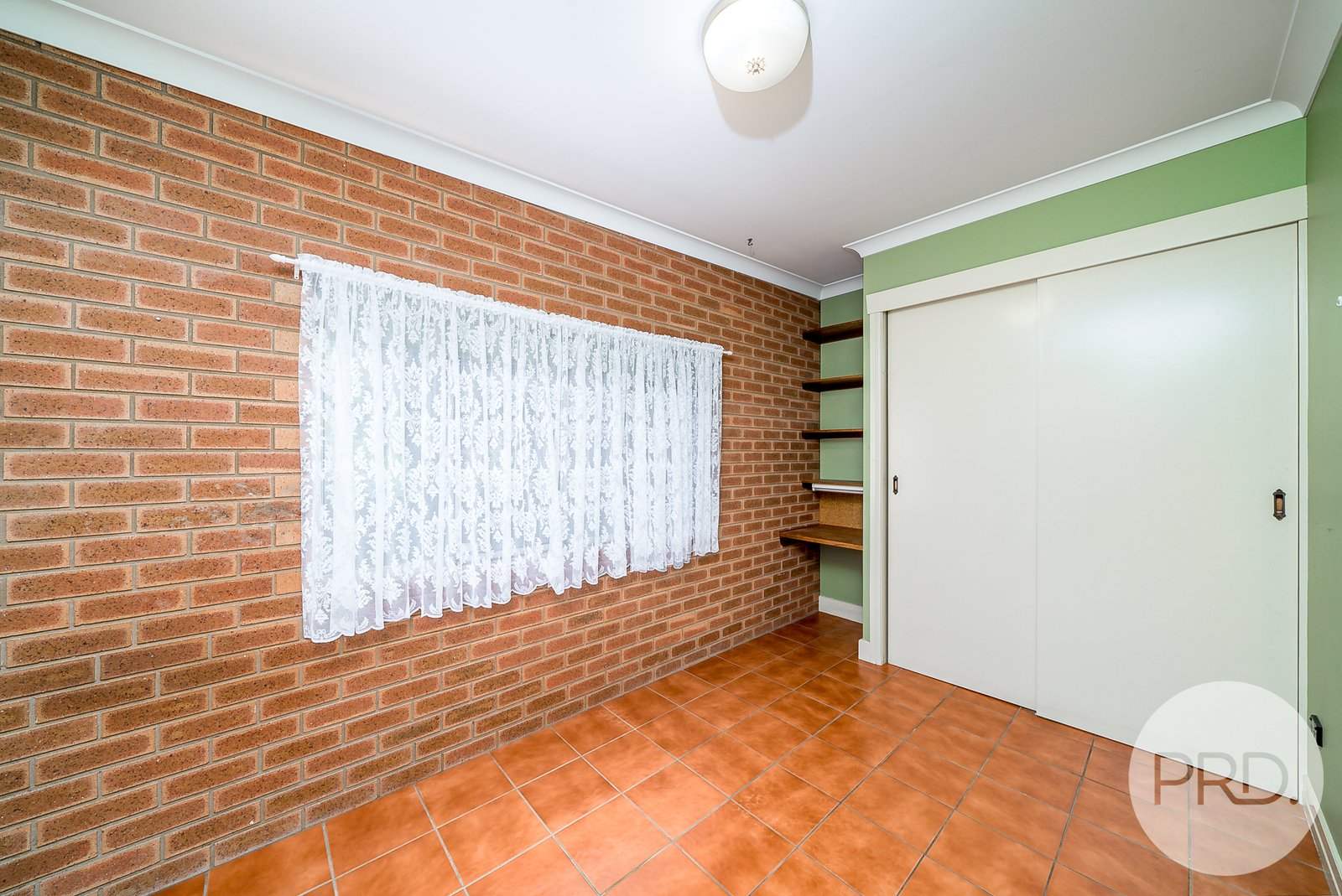 14 McKinnon Street WAGGA WAGGA 6