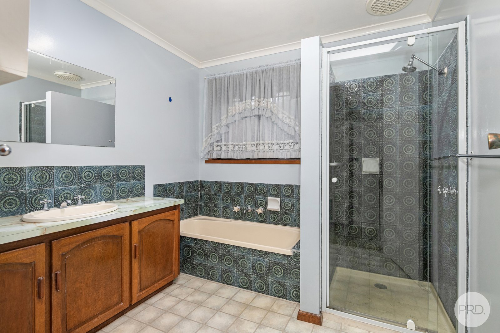 14 McNulty Drive WENDOUREE 9