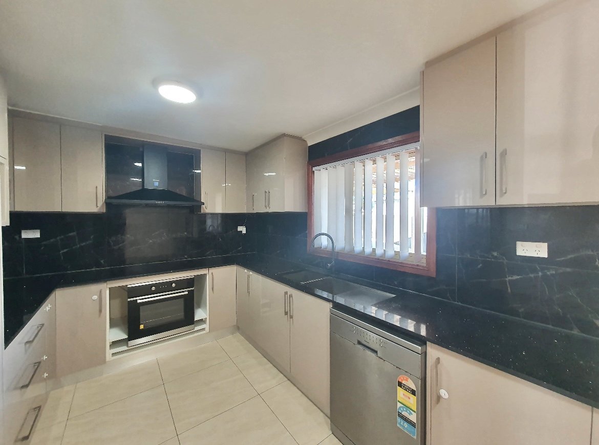 14 Medley Avenue LIVERPOOL 3