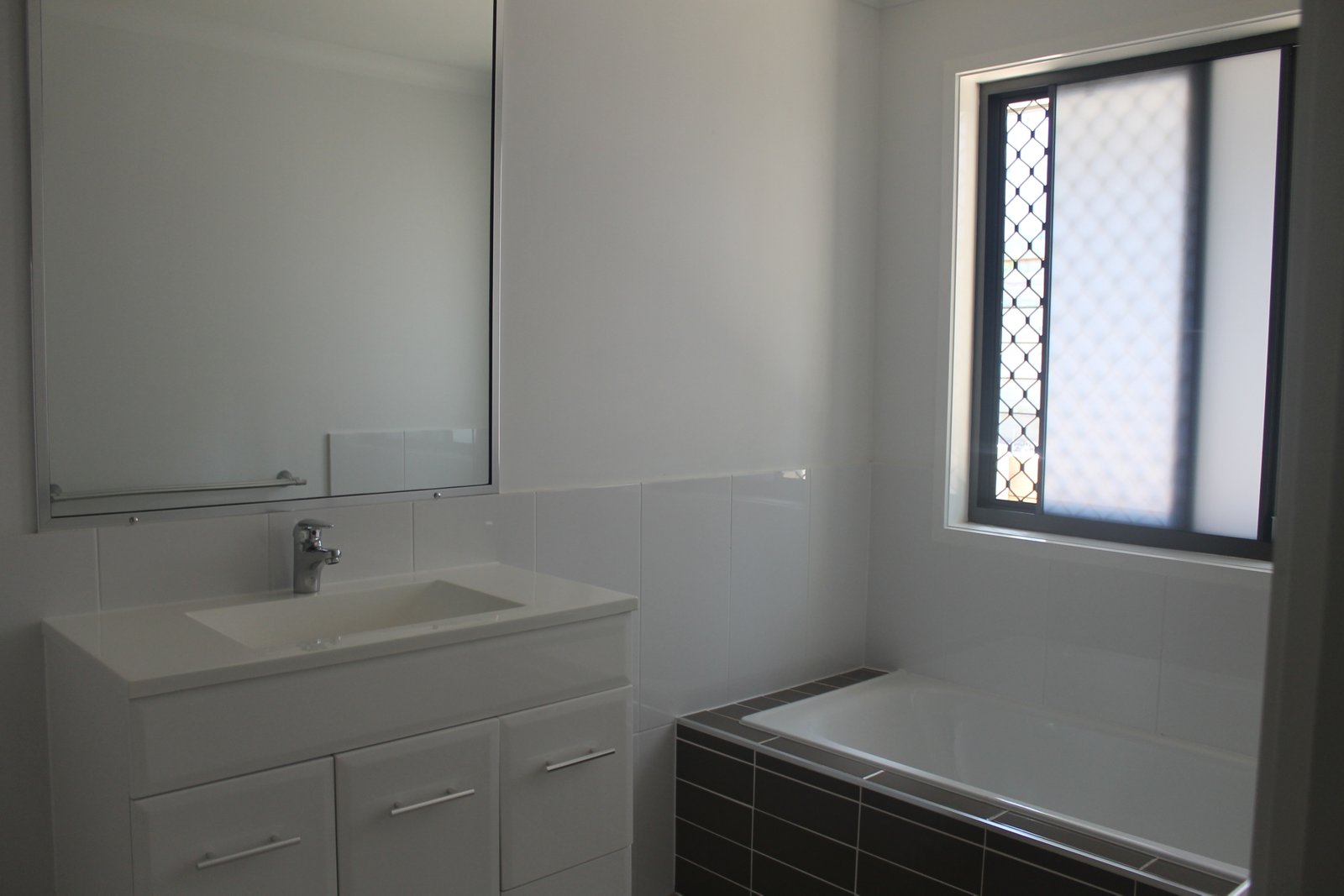 14 Melanie Court BOYNE ISLAND 9