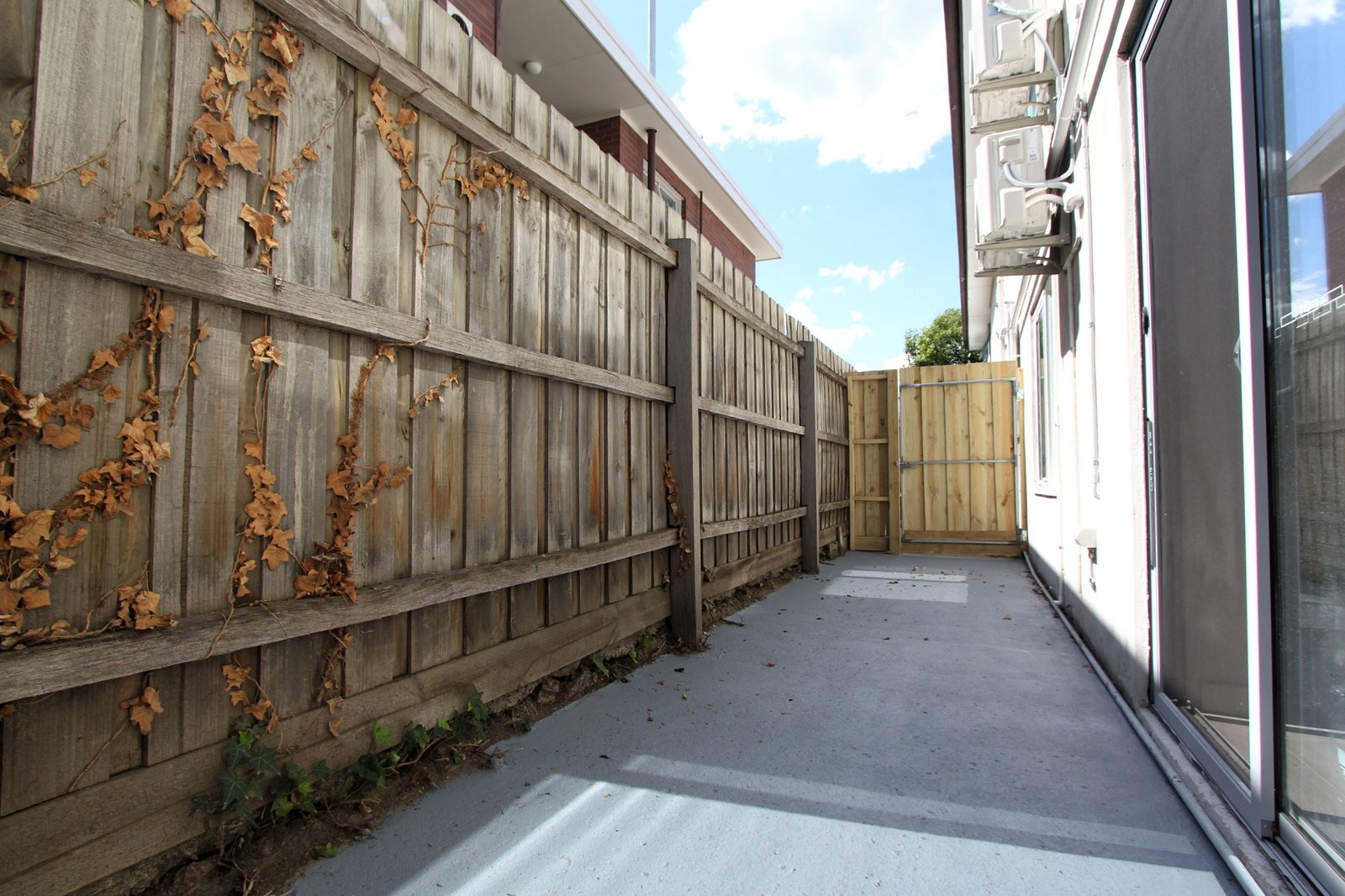 Real Estate and Property in 1/4 Melbourne Street, Murrumbeena, VIC