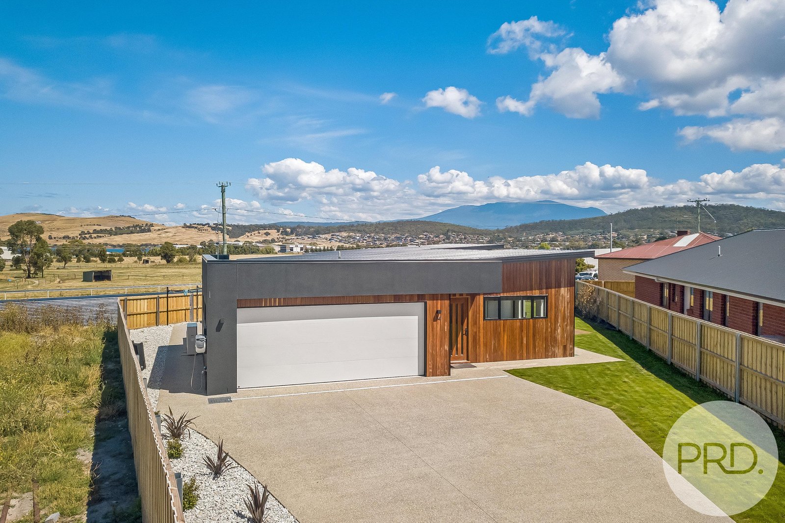 14 Melner Place OAKDOWNS 3