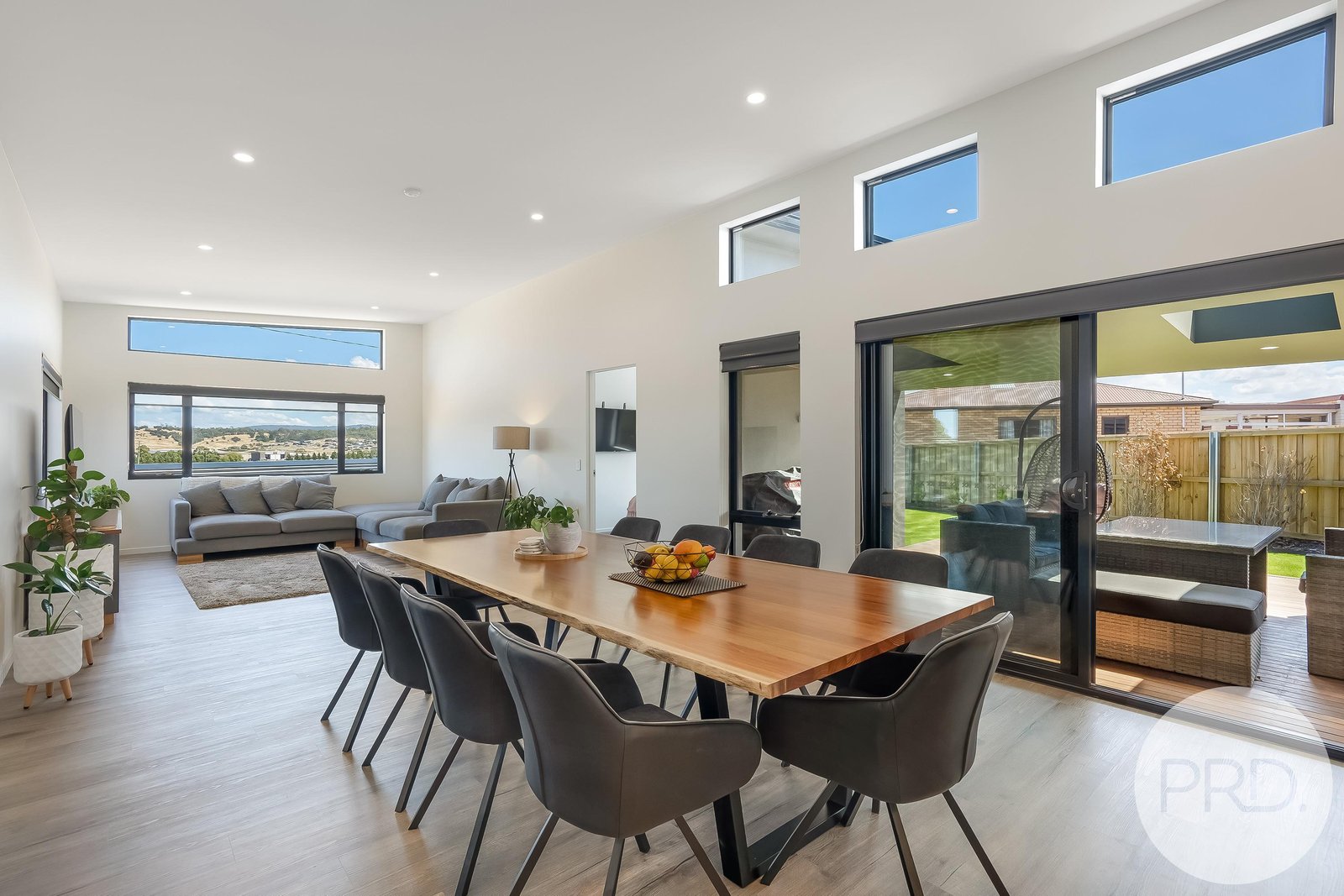 14 Melner Place OAKDOWNS 15