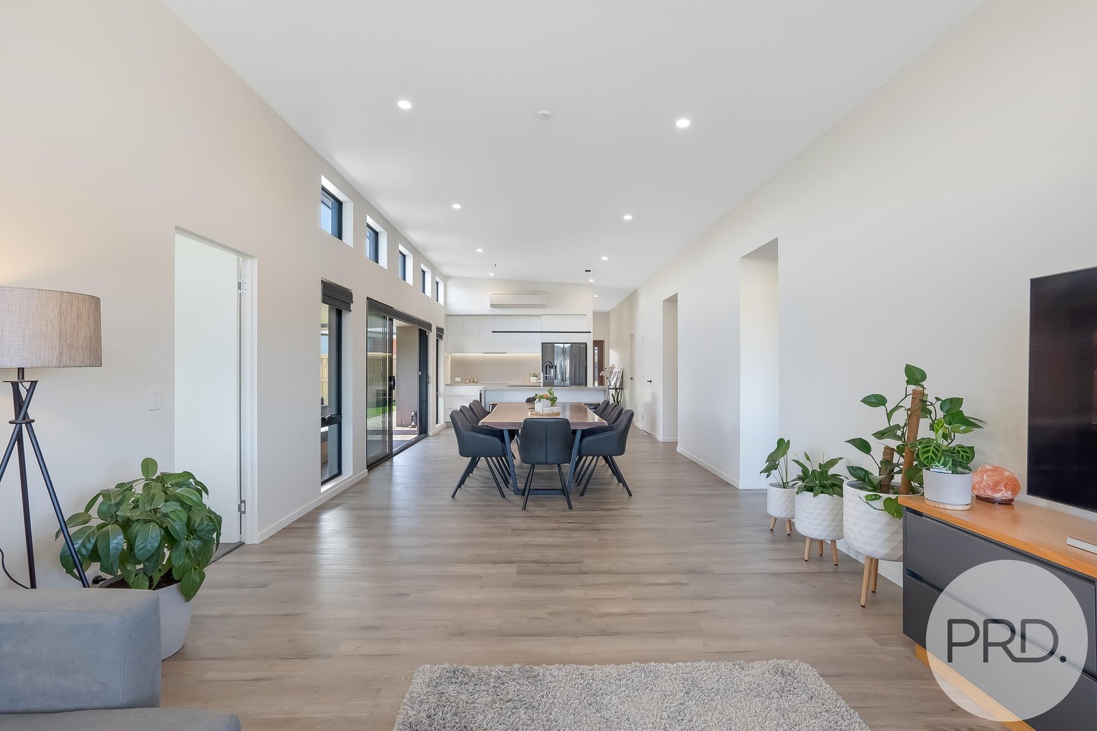 14 Melner Place OAKDOWNS 21