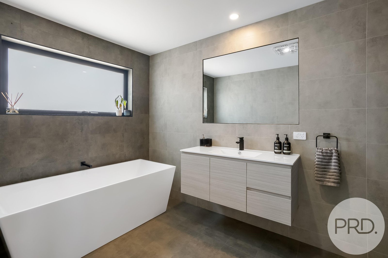 14 Melner Place OAKDOWNS 27