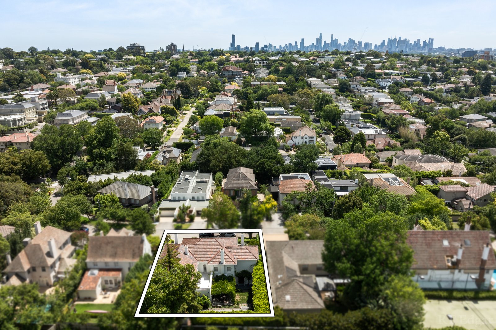 Real Estate and Property in 14 Merriwee Crescent, Toorak, VIC