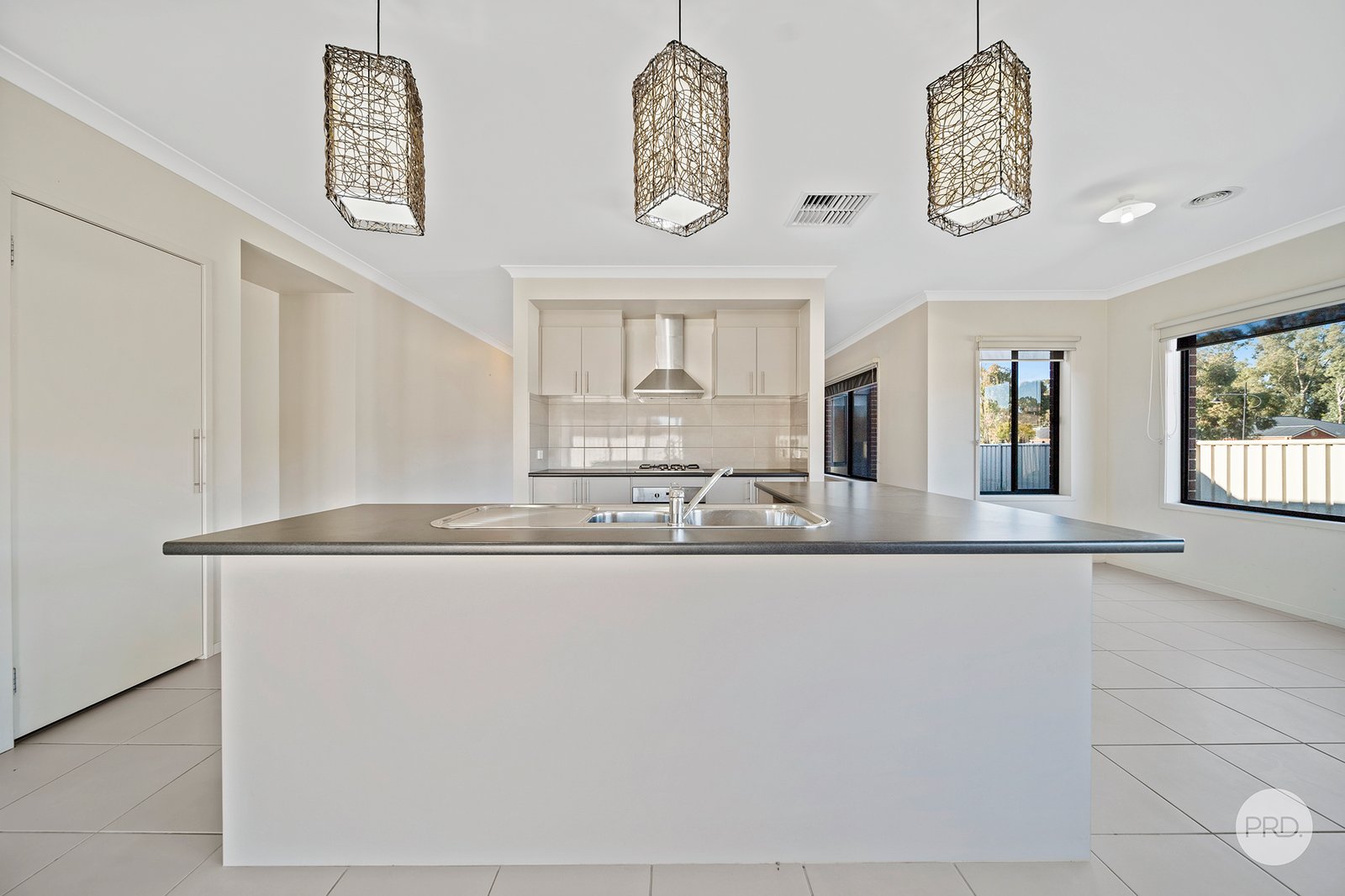 14 Miners Rest KANGAROO FLAT 2