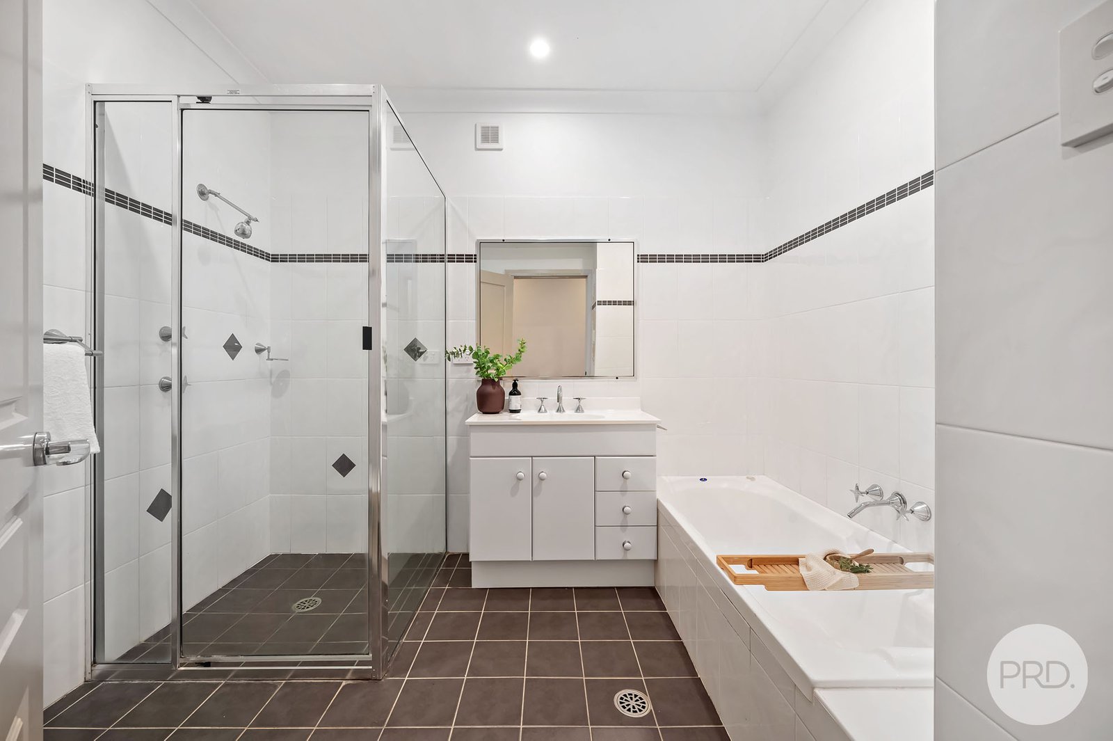 1/4 Minke Street CORLETTE 17