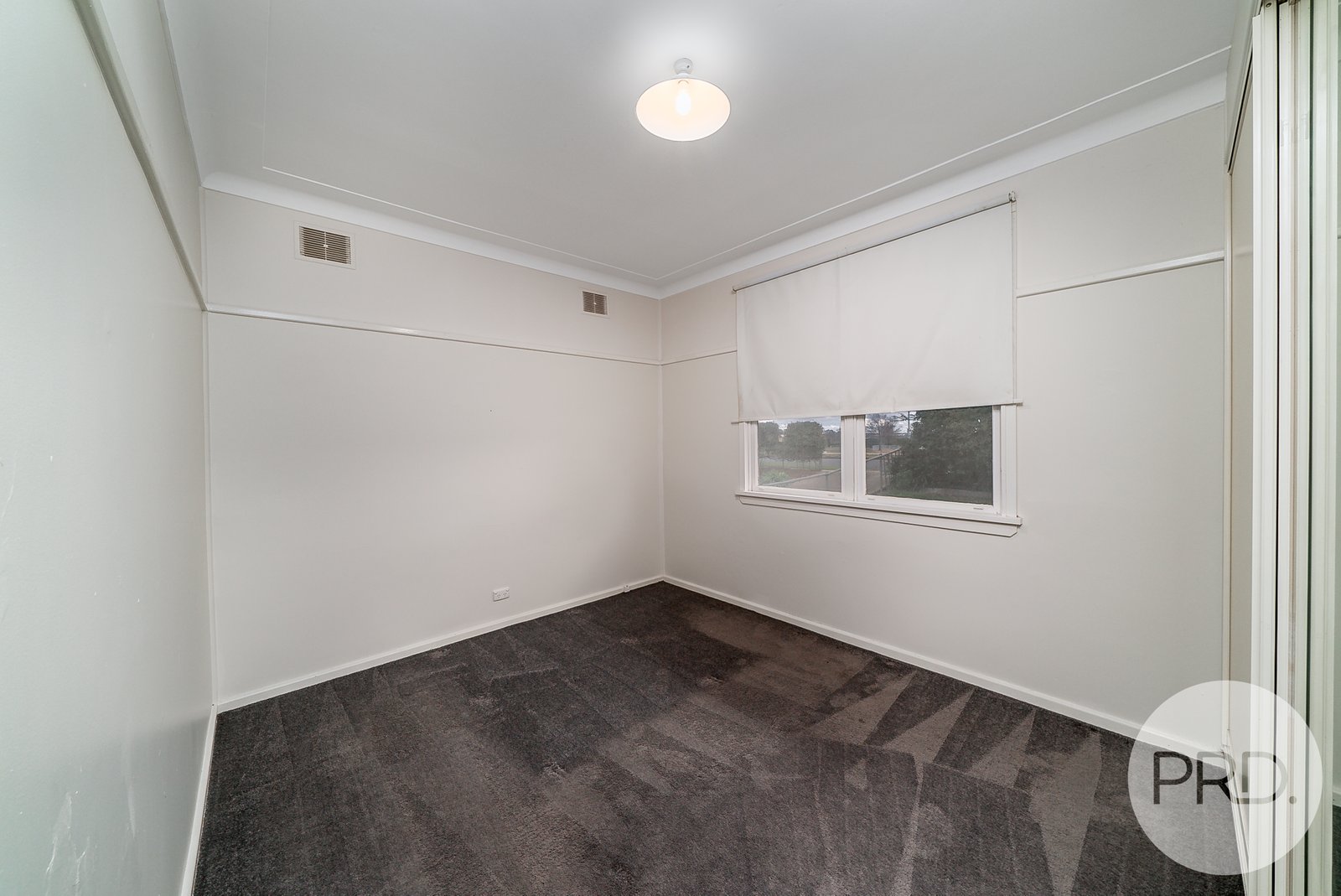 14 Monash Crescent MOUNT AUSTIN 5