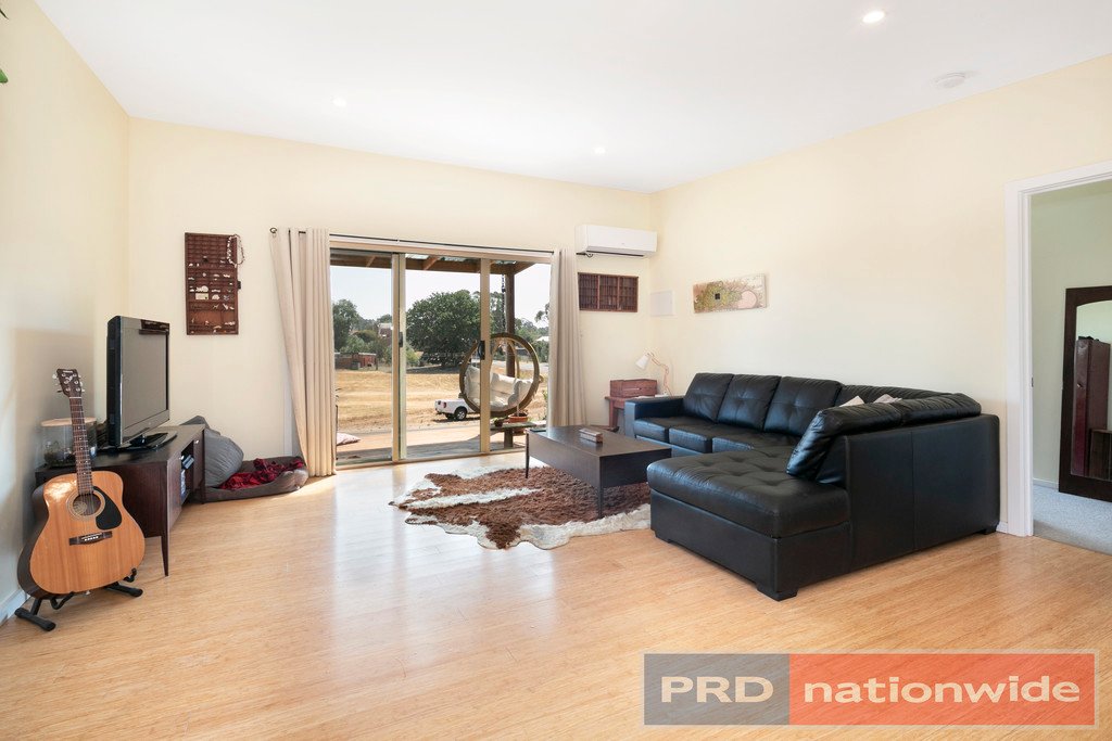 14 Moore Street CRESWICK 4