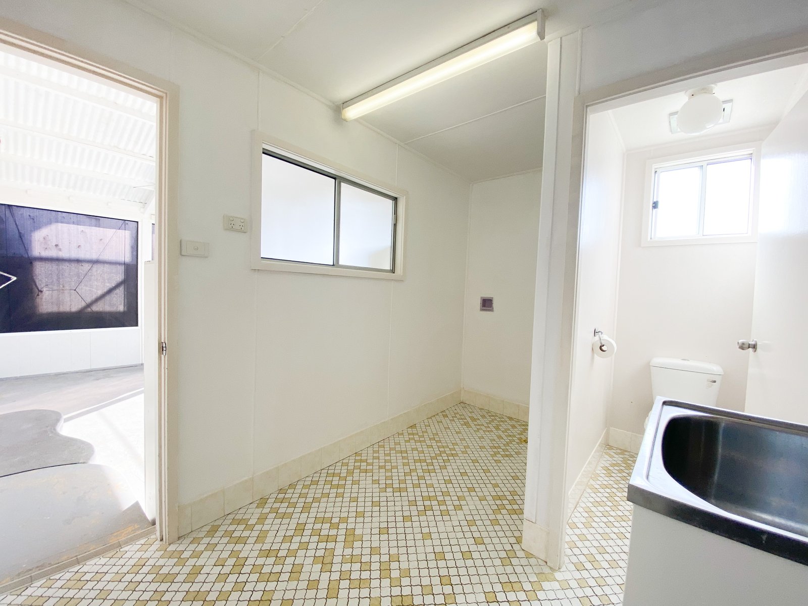 14 Morna Point Road ANNA BAY 18