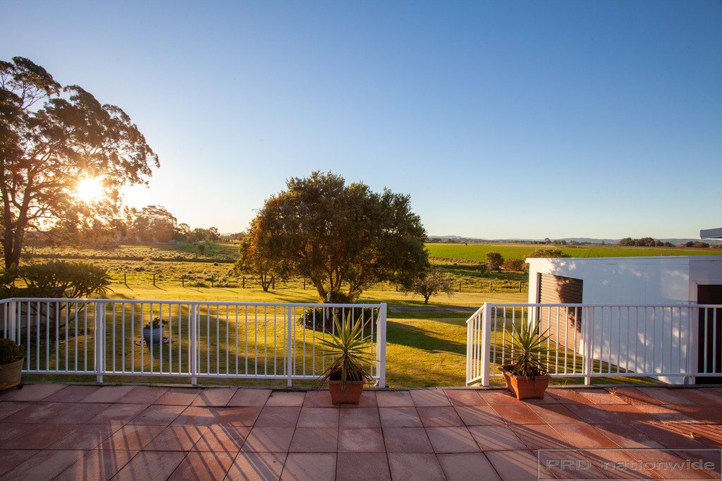 14 Morpeth Road EAST MAITLAND 3