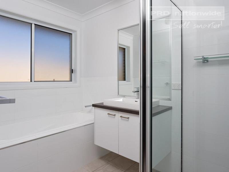 1/4 Mulberrgong Court GOBBAGOMBALIN 4