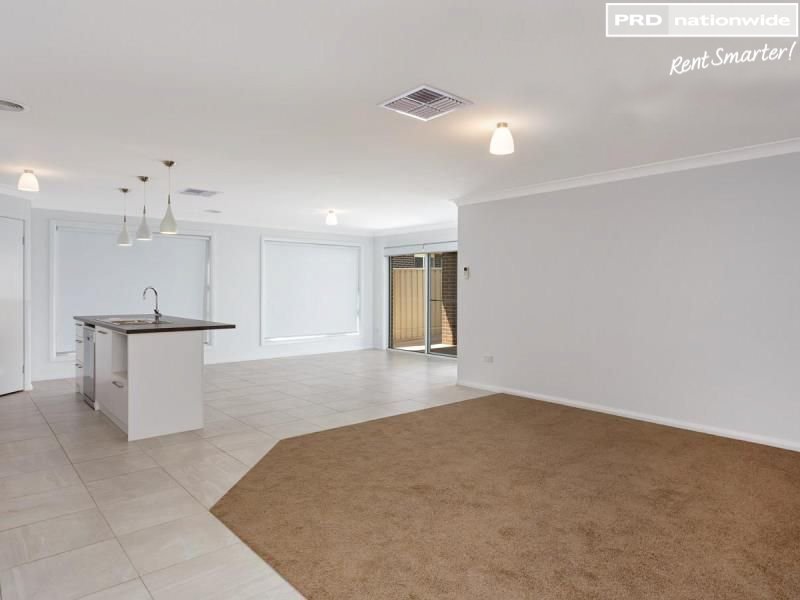 1/4 Mulberrgong Court GOBBAGOMBALIN 3