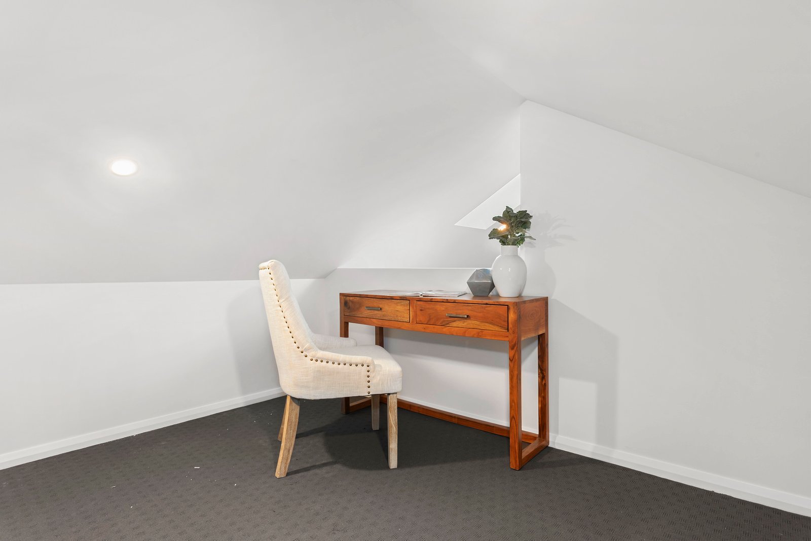 Real Estate and Property in 14 Mulgrave Street, Elsternwick, VIC