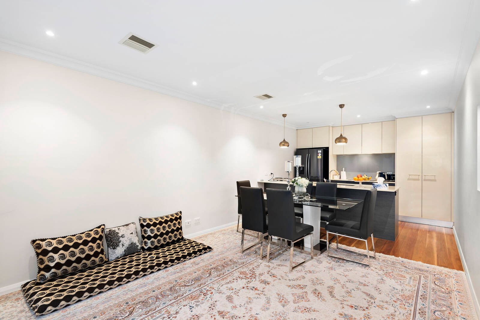 Real Estate and Property in 1/4 Mundaring Drive, Cranbourne, VIC