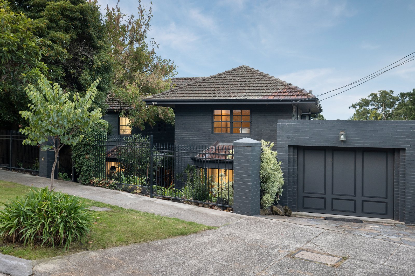 Real Estate and Property in 14 Myrnong Crescent, Toorak, VIC