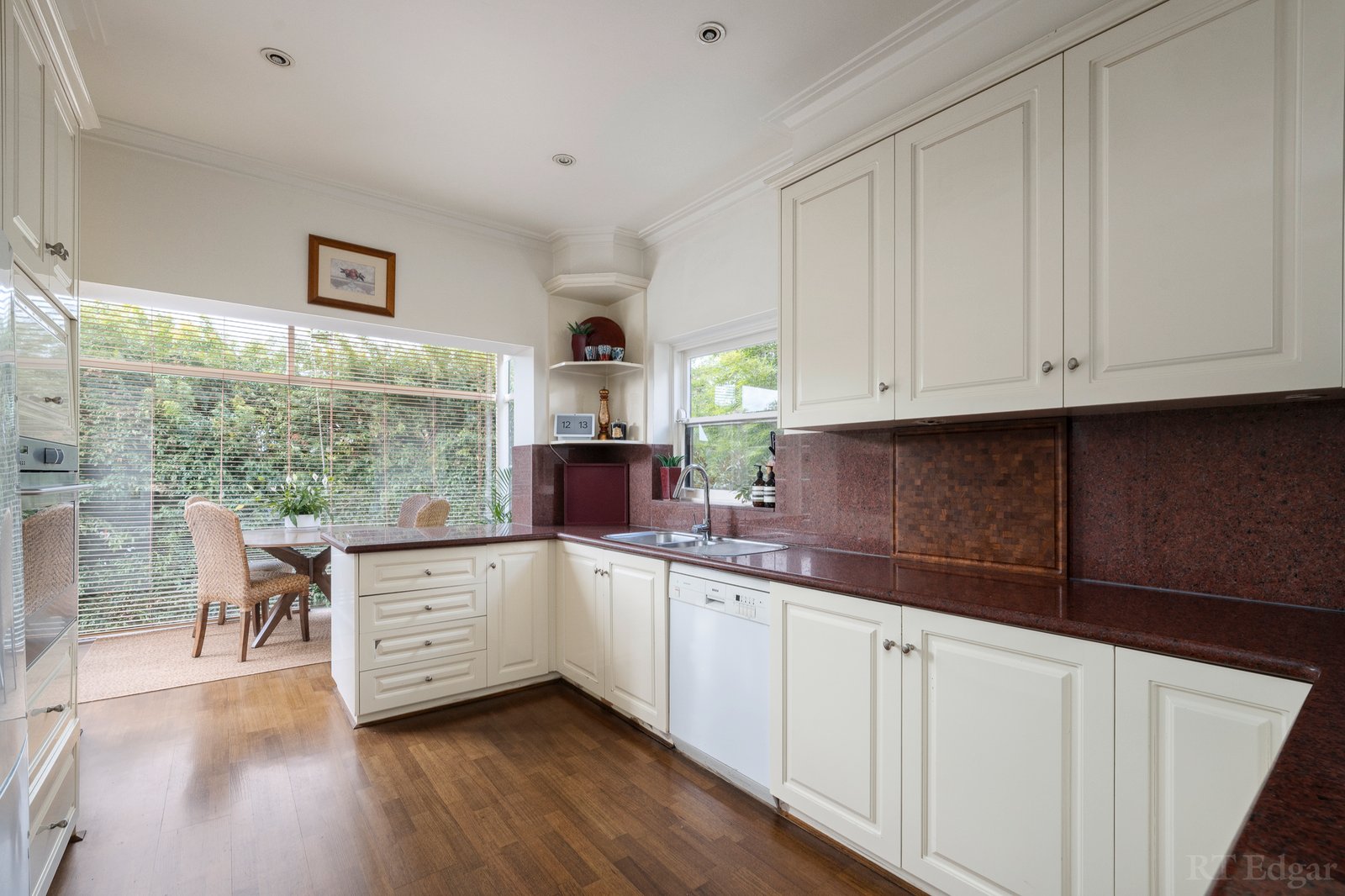 Real Estate and Property in 14 Myrnong Crescent, Toorak, VIC