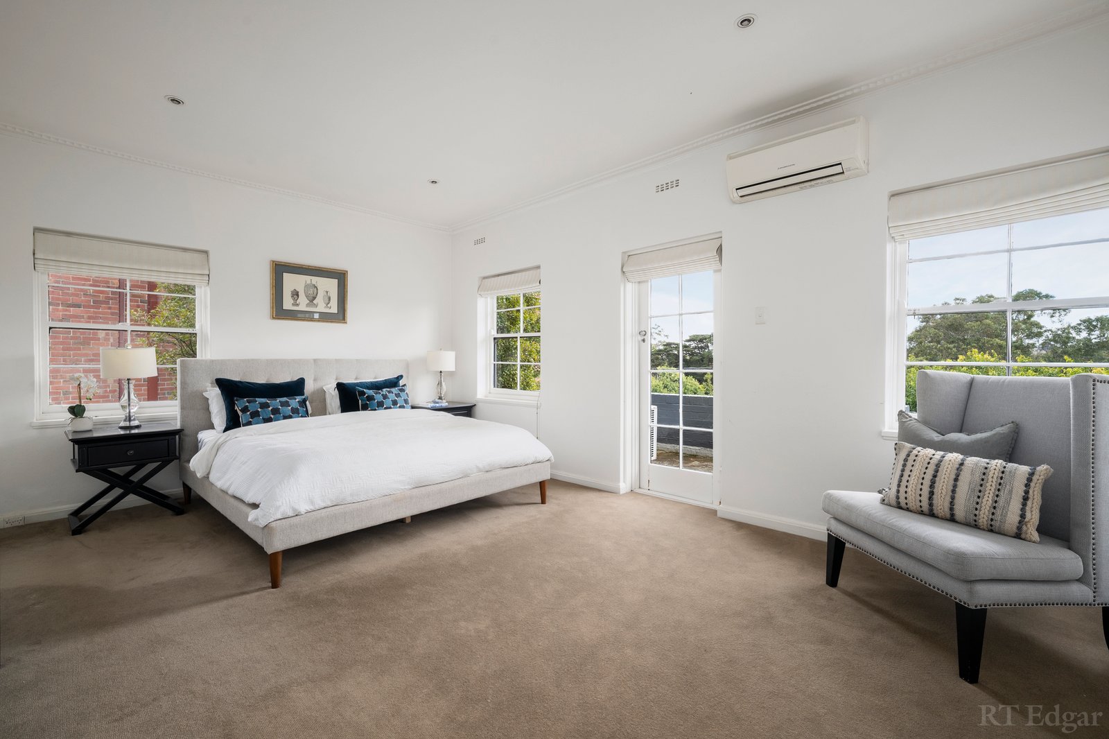 Real Estate and Property in 14 Myrnong Crescent, Toorak, VIC