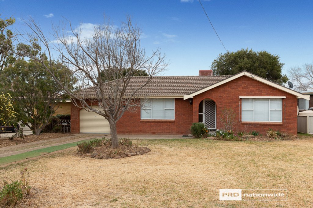 14 Nancy Street TAMWORTH 2