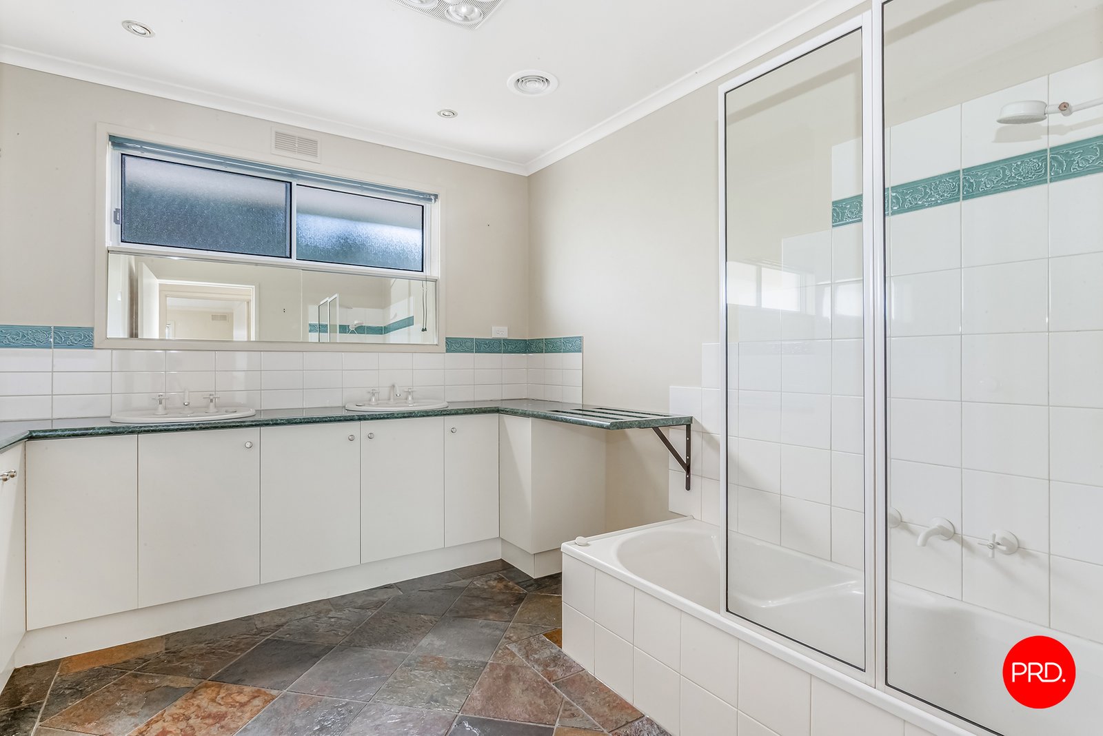 14 Nandina Ct  STRATHDALE 14