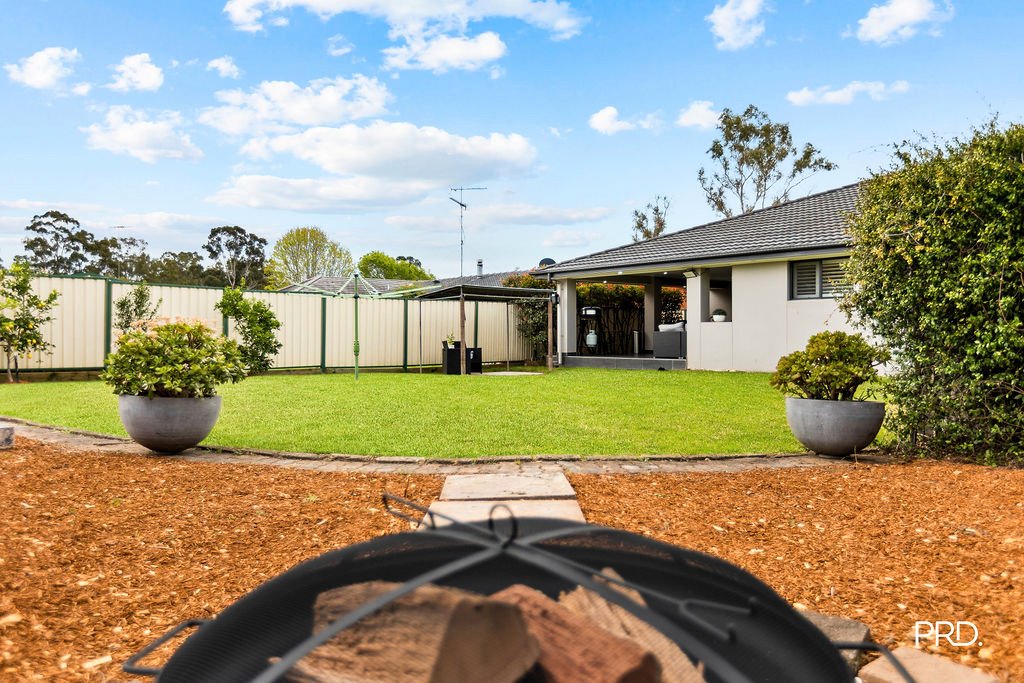 14 Narooma Avenue SOUTH PENRITH 18