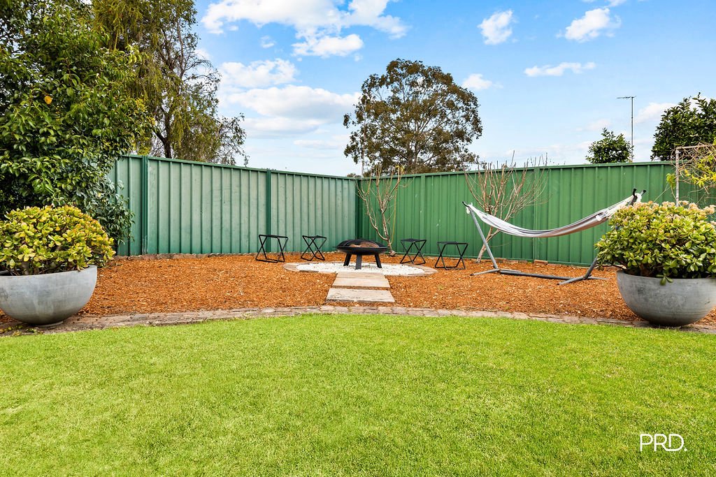 14 Narooma Avenue SOUTH PENRITH 19