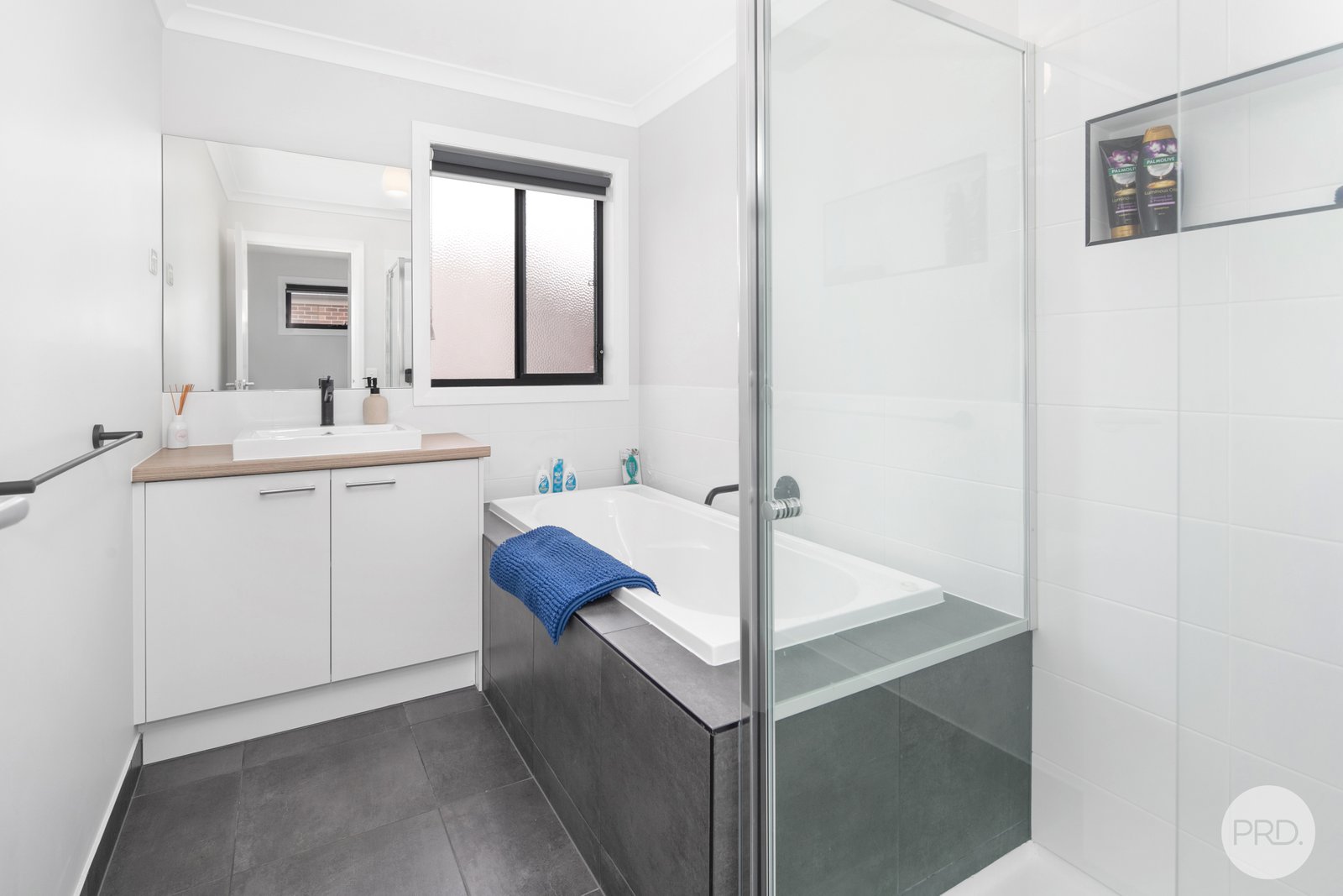 14 Neway Avenue DELACOMBE 15