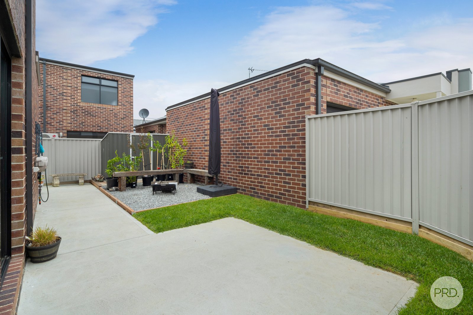 14 Neway Avenue DELACOMBE 16