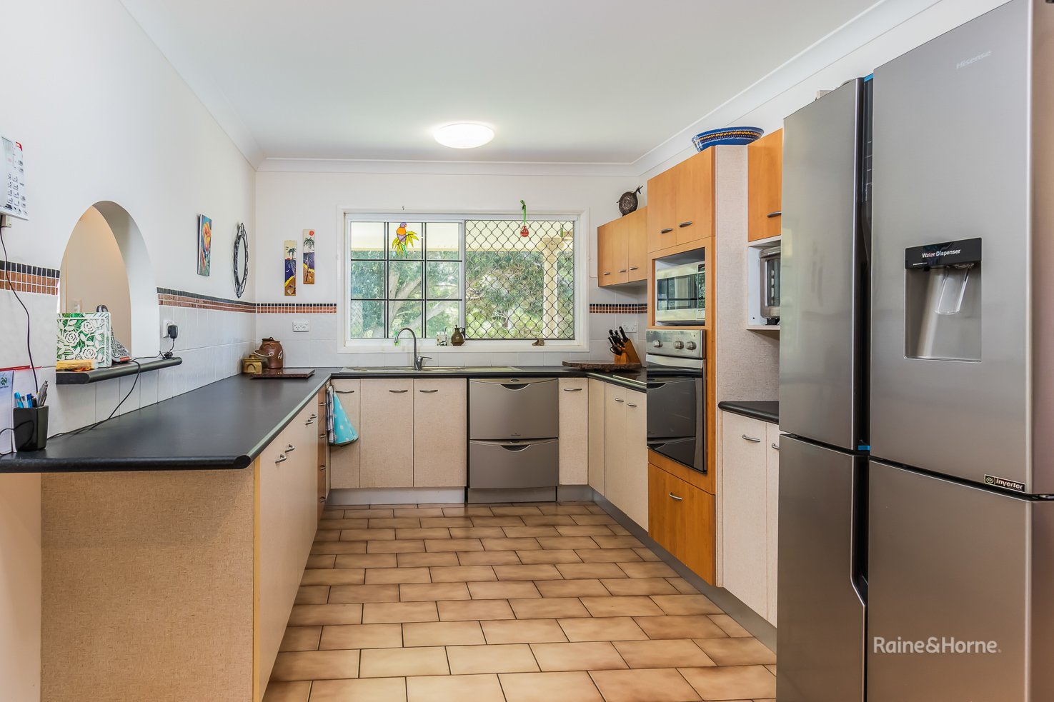 14 NORTH Street REDLAND BAY 22