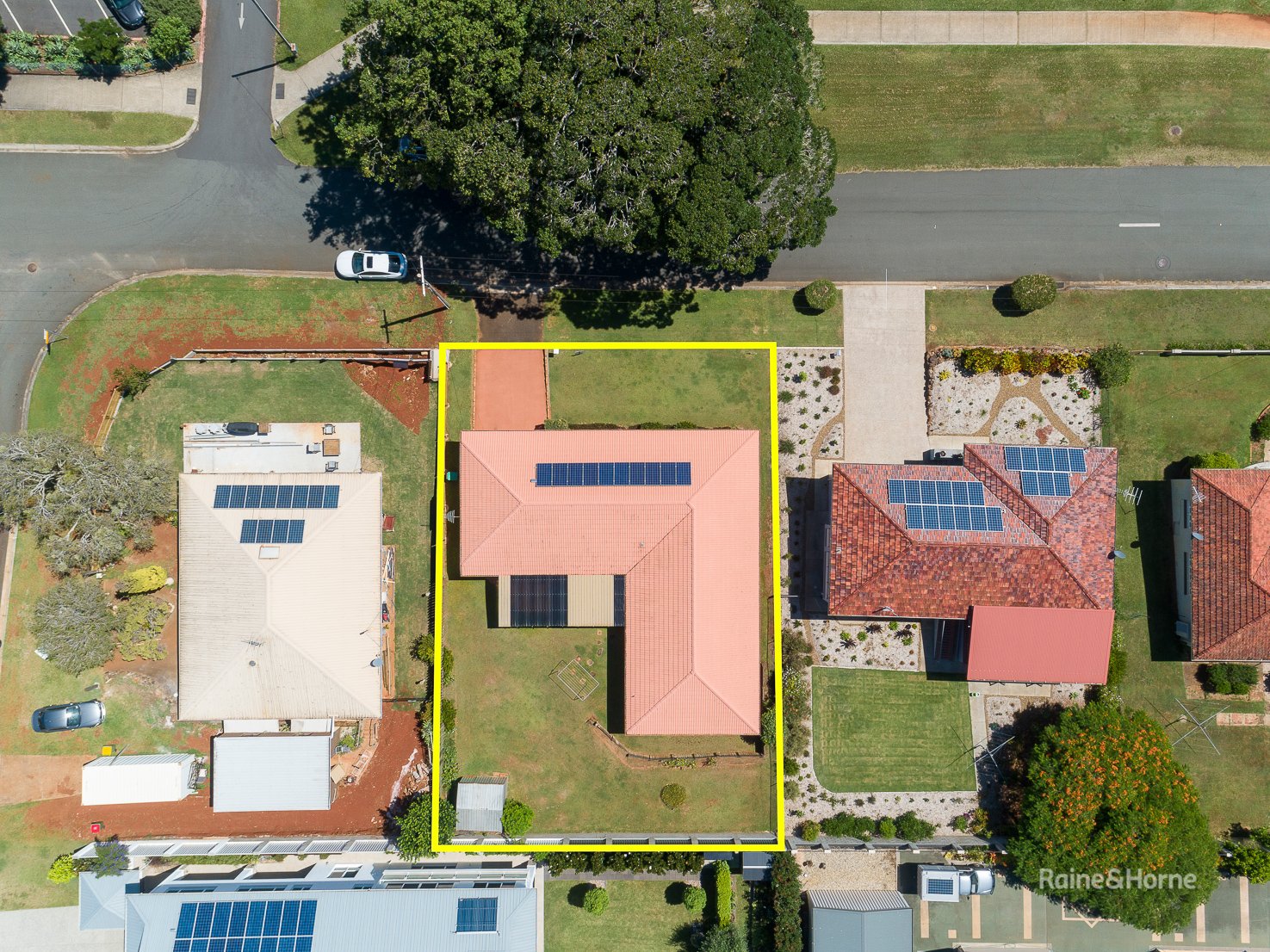 14 NORTH Street REDLAND BAY 28