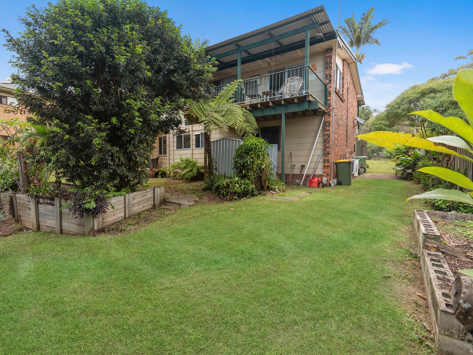 14 Numidia Street CURRUMBIN WATERS 2