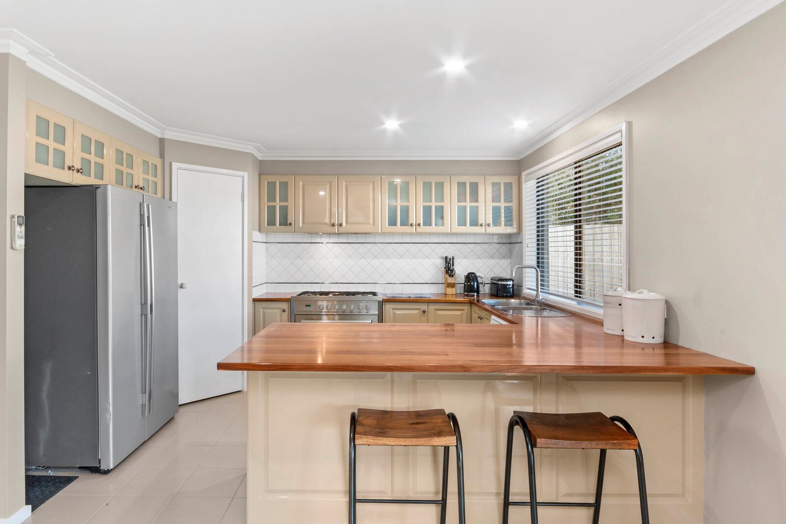 Gallery: 14 Oakwood Crescent