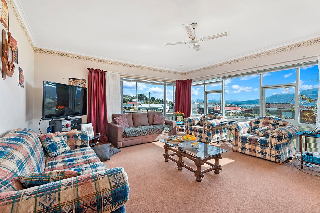 14 O'Brien Street GLENORCHY 2