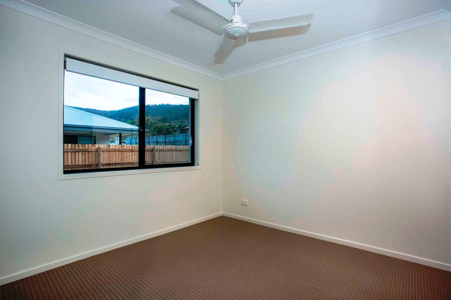 14 Olivia Street CANNONVALE 11