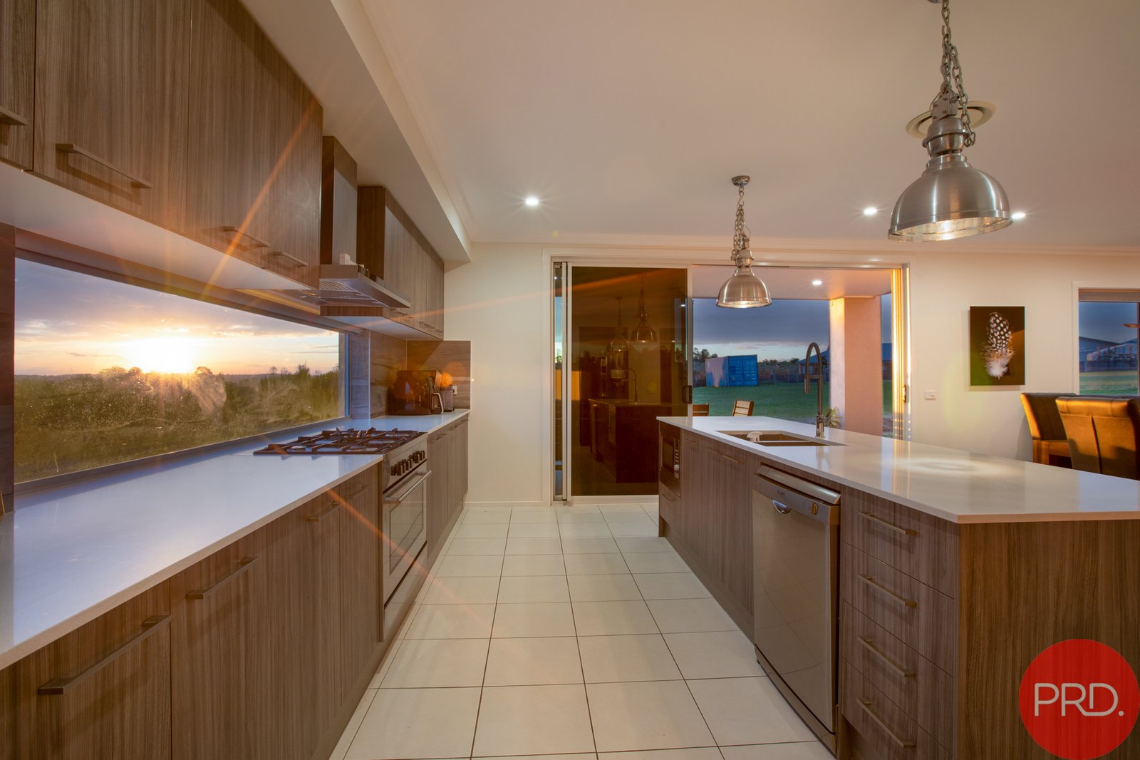14 Orlando Close WINDELLA 21