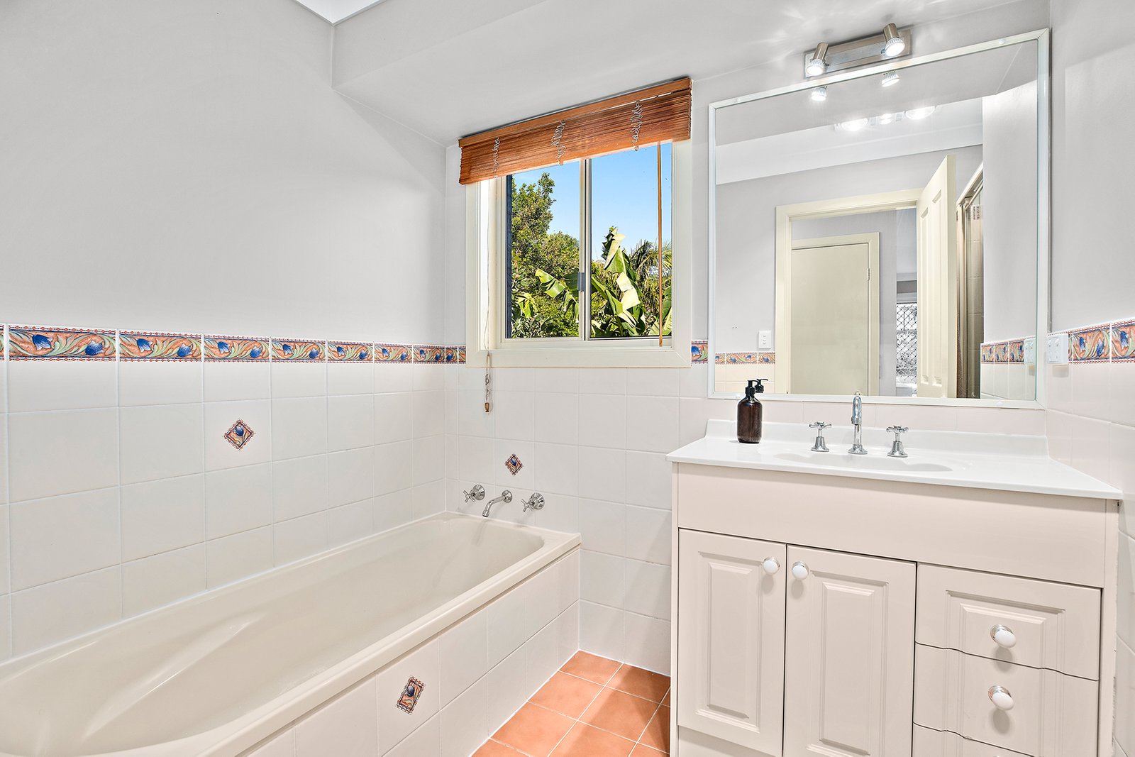 14 Oscar Ramsay Drive BOAMBEE EAST 5